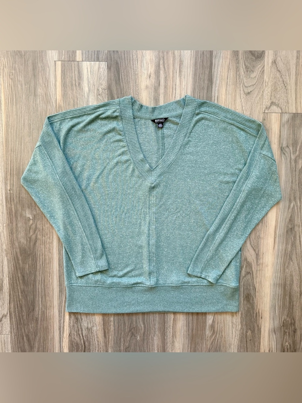 Buffalo by David Bitton Sage Green Lightweight V-Neck Sweater Size L